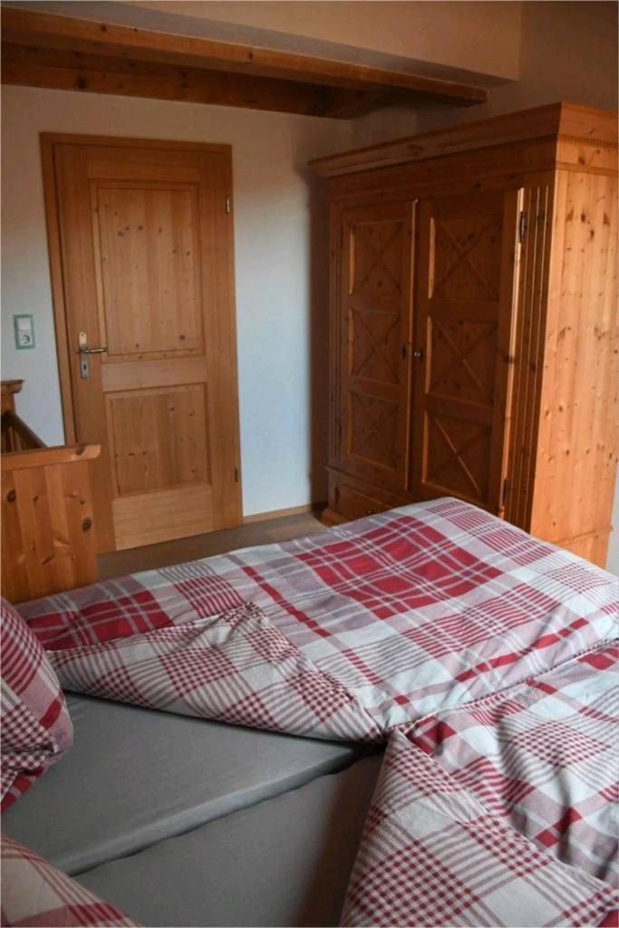 Ferienwohnung Glueck Saaldorf-Surheim Dış mekan fotoğraf