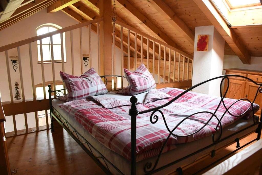 Ferienwohnung Glueck Saaldorf-Surheim Dış mekan fotoğraf