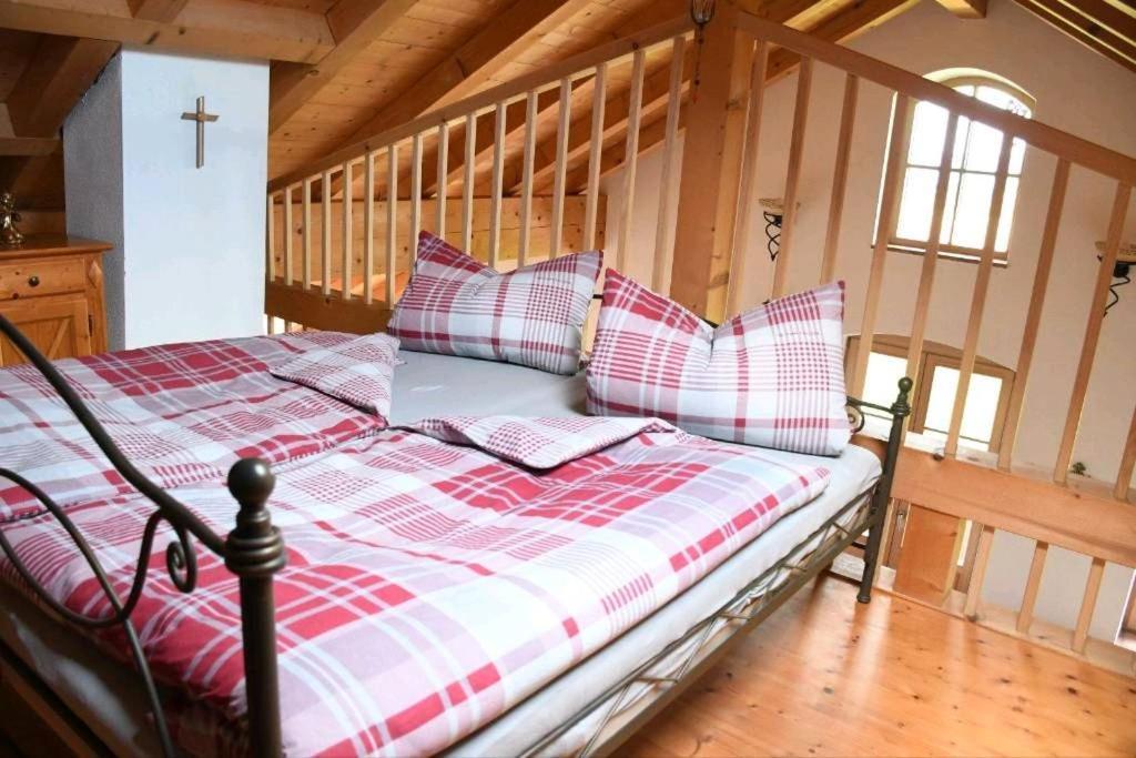 Ferienwohnung Glueck Saaldorf-Surheim Dış mekan fotoğraf